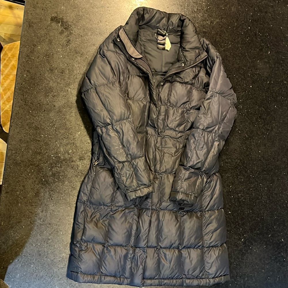 North Face Navy Blue puffer parka medium women’s